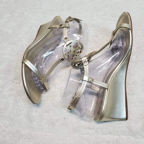 Tory Burch Gold Metallic Bohemian Formal T Strap Sandal Buckle Wedge Heels 10 M - Picture 2 of 16